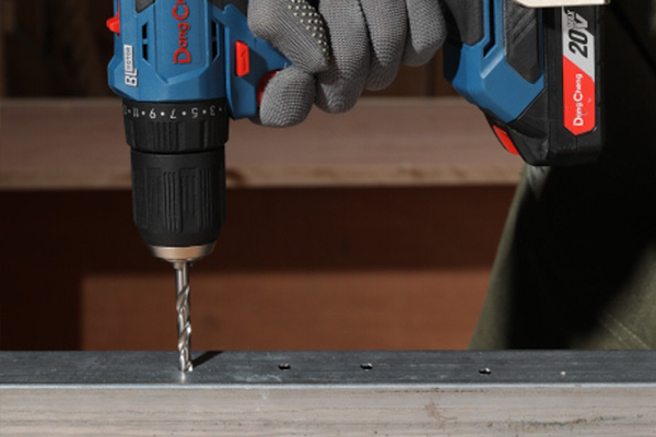 The Benefits Of Using A Cordless Hammer Drill