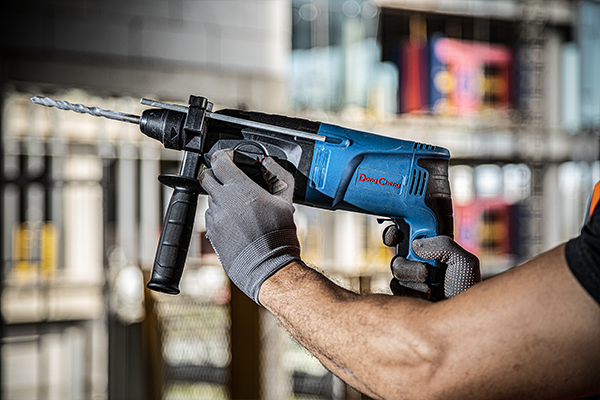 The Corded Rotary Hammer: A Tool That Many Construction Workers Use